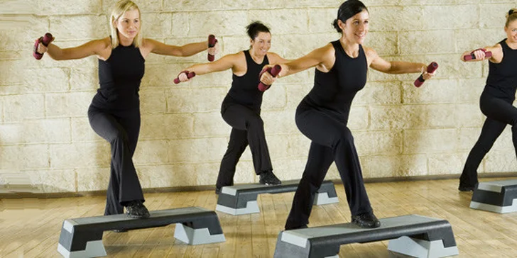 249 Kč za permanentku na spinning, zumbu, pilates, jumping, step aerobic a do sauny v Liberci. Lekce již od neuvěřitelných 33 Kč a se slevou 54 %.
