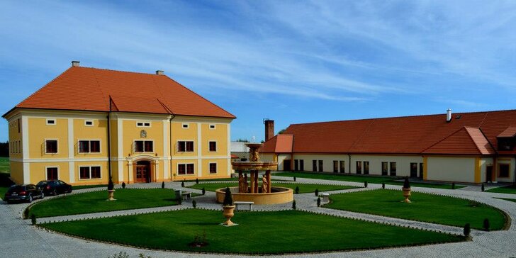 Odpočinek v přírodě Plzeňska pro dva: polopenze, wellness i láhev vína