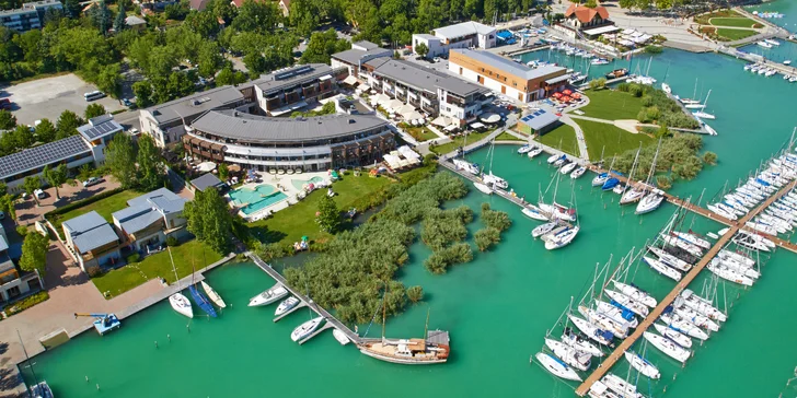 4* hotel na brehu Balatonu: polpenzia a neobmedzený vstup do wellness