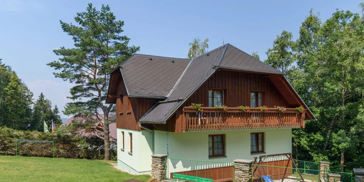 Pobyt na Šumavě: vybavené apartmány, až 3 děti do 14,9 let zdarma