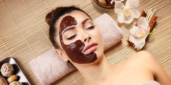 Luxusní čokoládová masáž obličeje a dekoltu s masáží hlavy na sucho