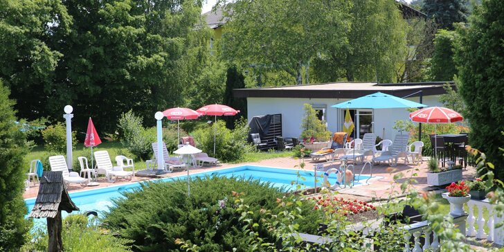 Apartmány u jezera Klopeiner See: snídaně, bazén, dítě do 15,9 let zdarma