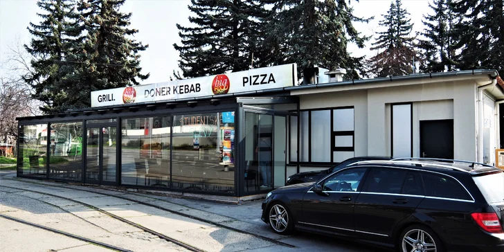 Rychlá svačina: malý, velký nebo XXL kebab či pizza dle výběru s sebou