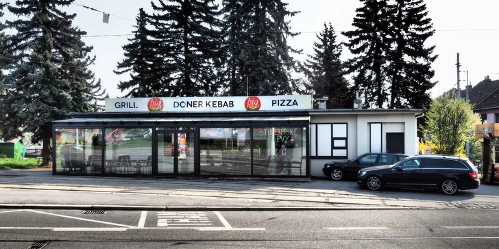 Rychlá svačina: malý, velký nebo XXL kebab či pizza dle výběru s sebou