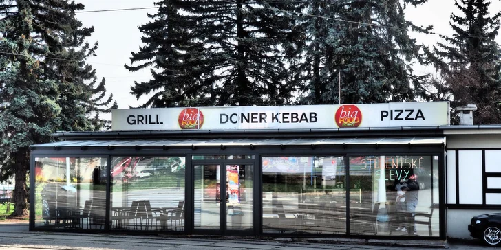 Rychlá svačina: malý, velký nebo XXL kebab či pizza dle výběru s sebou