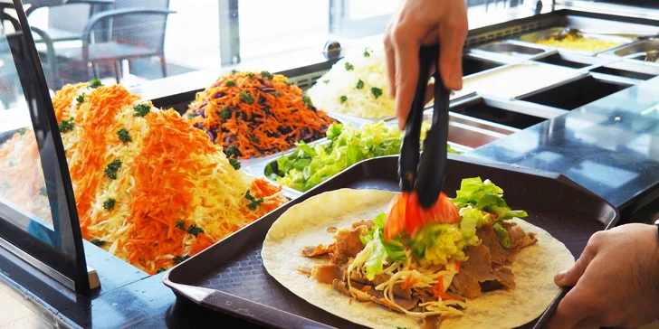 Rychlá svačina: malý, velký nebo XXL kebab či pizza dle výběru s sebou