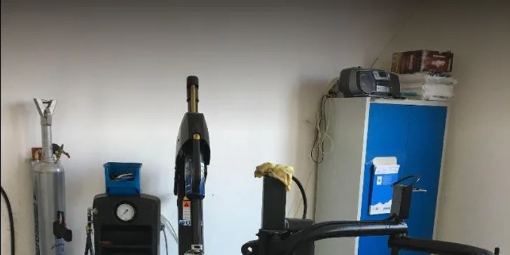 Výměna obutých kol nebo přezutí pneumatik včetně vyvážení
