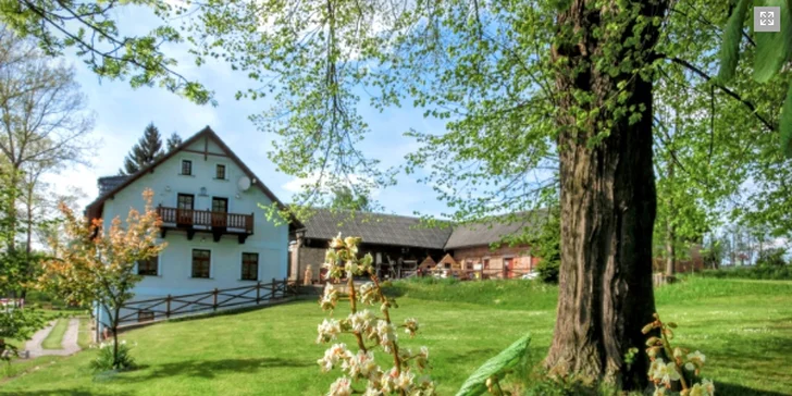 Jaro ve stylovém romantickém mlýně na samotě pro pár i rodinu