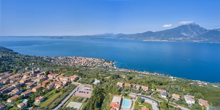 Ubytujete sa v rezidencii Green Park len 5,5 km od pláže Lago di Garda.