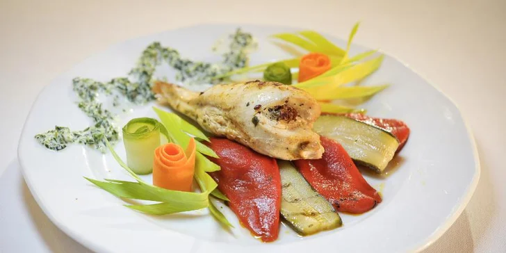 V restauraci vás čeká snídaně nebo polopenze.