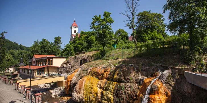 Kúpeľné prostredie vytvára vhodné podmienky na relax.