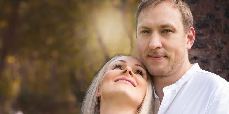 Focení portrétů v jarní přírodě vč. profesionálně retušovaných fotografií