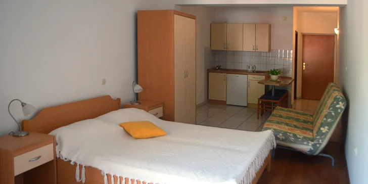 Kouzelné Igrane: apartmány s balkonem jen 100 m od pláže a centra