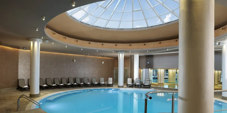 Za krásami Slovinska: 4* hotel blízko moře, polopenze a bazény neomezeně, až 2 děti mají pobyt v ceně