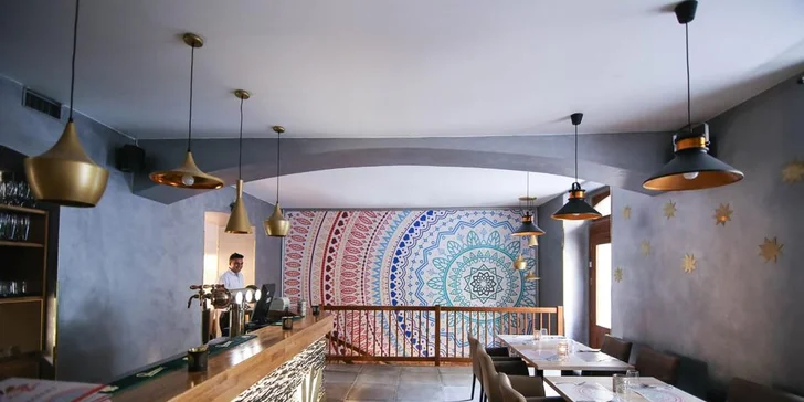 Otevřený voucher na konzumaci jídla v indické restauraci: 500 a 1000 Kč