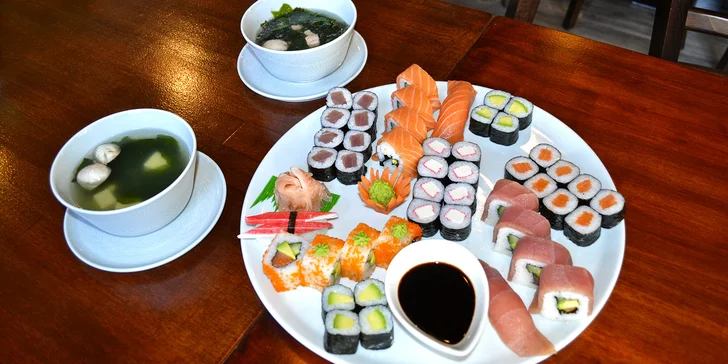 Ochutnejte asijské dobroty: 16–48 ks rybího nebo vege sushi i 2 polévky