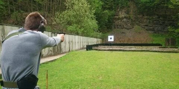 Zážitek na střelnici pro 1 či pro 2: brokovnice, revolver i malá odstřelovačka