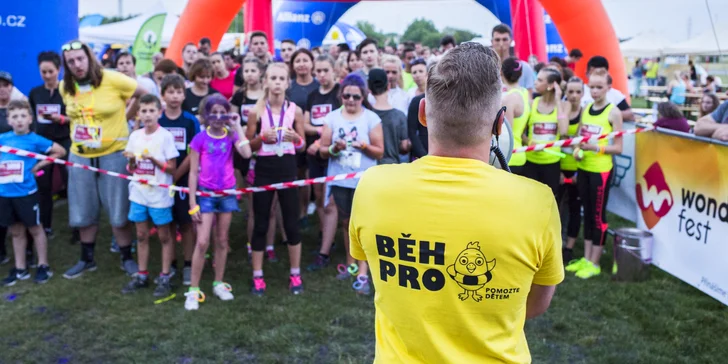 Běh pro kuře: charitativní zážitkový noční běh pro celou rodinu