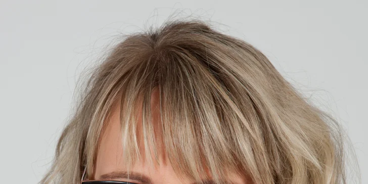 Buďte krásná: profesionální proměna vizáže vč. stylingu a nafocení