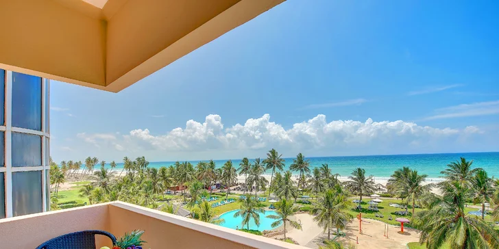 Dovolená v Ománu: 5–11 nocí v 5* resortu s all inclusive, bazény a vířivkou