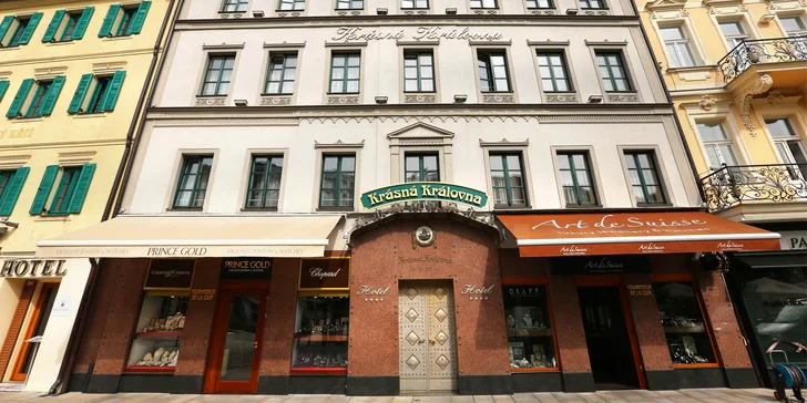 Odpočinek na kolonádě ve Varech: snídaně, polopenze i relaxace v lázních