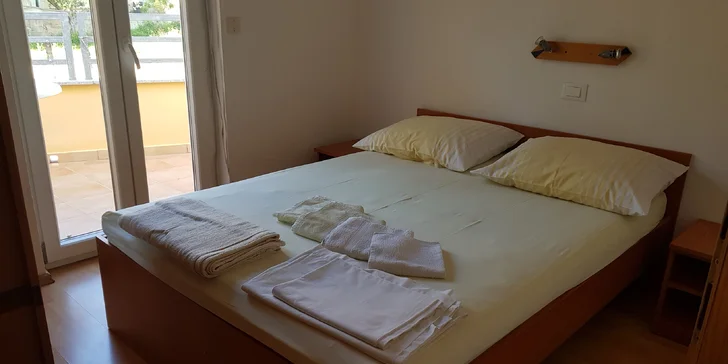 Do Chorvatska s rodinou či přáteli: 7 nocí u Omiše v apartmánu či studiu