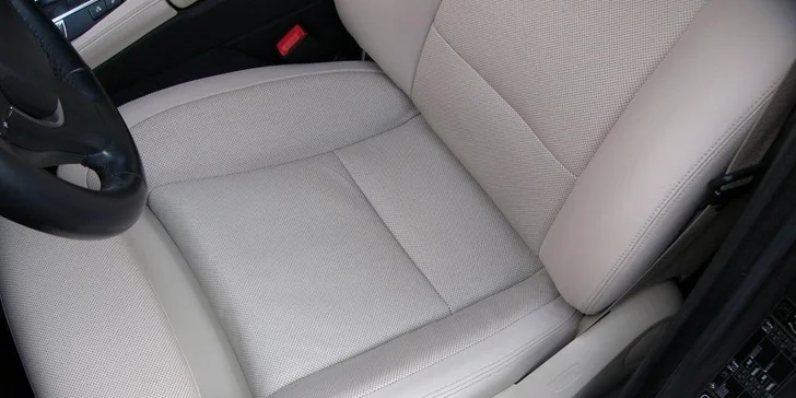 Čištění koženého interiéru automobilu a dezinfekce klimatizace ozónem
