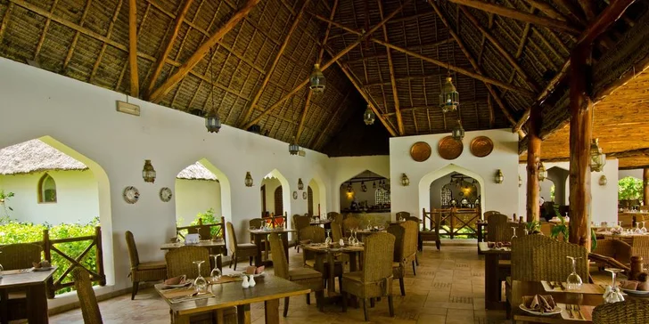 Boží relax na Zanzibaru: 6–12 nocí ve 4* resortu s tropickou zahradou a bazény, česky hovořícím delegátem