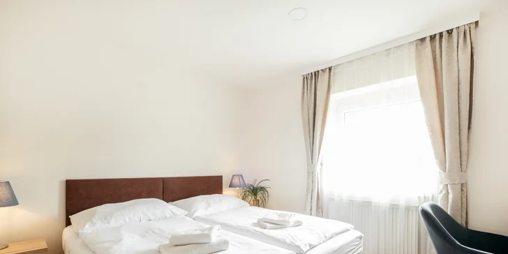Pripravia vám dvojlôžkovú izbu alebo apartmán až pre 4 osoby.