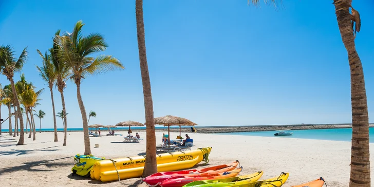 Dokonalý relax v 4*+ resortu v Ománu: 5–11 nocí s all inclusive, vířivky