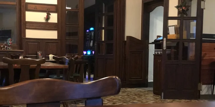 Otevřený voucher na 300, 500 i 800 Kč na jakékoliv jídlo i pití v pivnici Repre