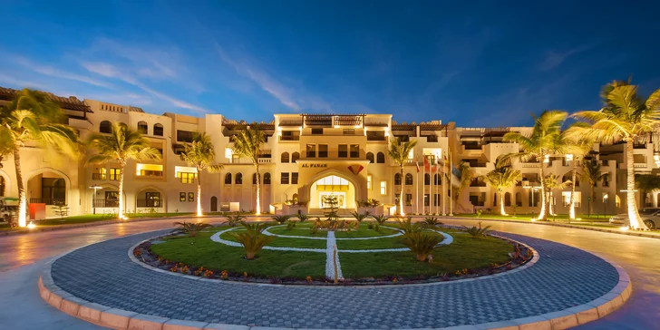 Dokonalý relax v 4*+ resortu v Ománu: 5–11 nocí s all inclusive, vířivky