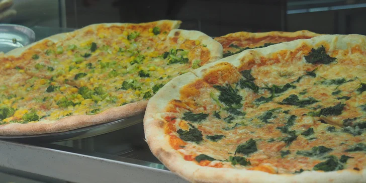Rychlá svačina: malý, velký nebo XXL kebab či pizza dle výběru s sebou