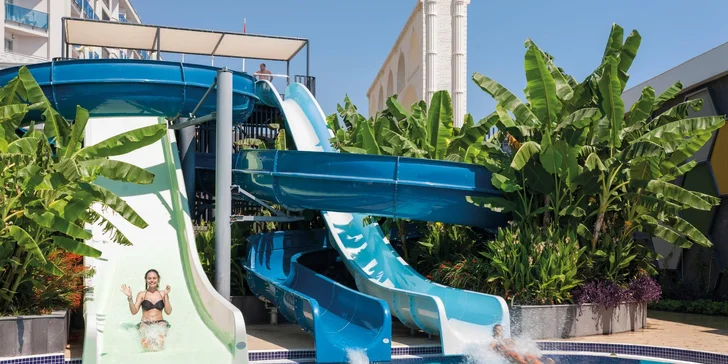 Čeká vás tu parádní aquapark, wellness a skvělé jídlo od rána do večera. 