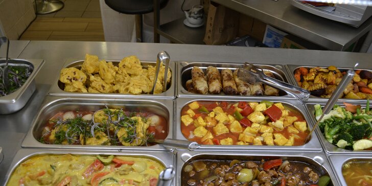 300g porce jídla podle výběru: polévky, saláty, vege i bufet