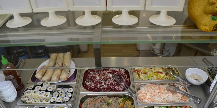 300g porce jídla podle výběru: polévky, saláty, vege i bufet