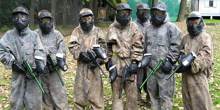 Adrenalin pro partu: hra paintballu se 100 kuličkami na osobu a zapůjčením kompletního vybavení