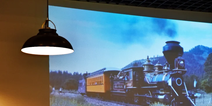 Neomezená konzumace nebo 3chodové menu v mašinkové kavárně pro 1 či 2