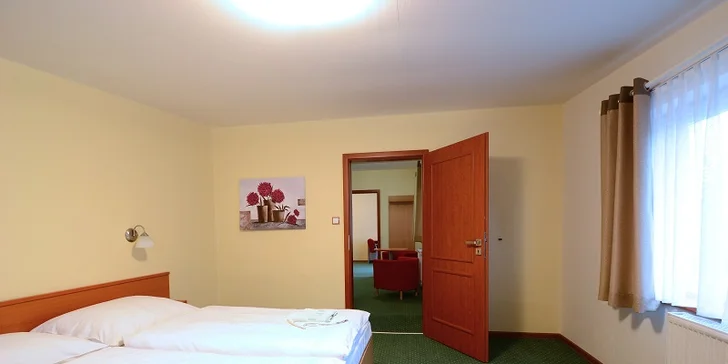 Dovolená v horském hotelu v Beskydech: bohatá polopenze, neomezený bazén, lyže a výlety