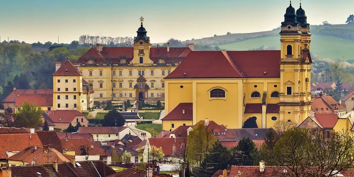 Odpočinek ve Valticích se snídaní, lahví moravského vína a třeba i wellness
