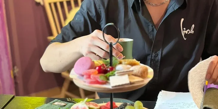 Osvěžit se můžete třeba ledovým čajem, smoothies, koktejly či limonádami.