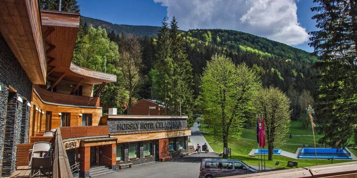 4* pobyt v beskydském hotelu Čeladenka: skvělá polopenze, wellness i venkovní bazén