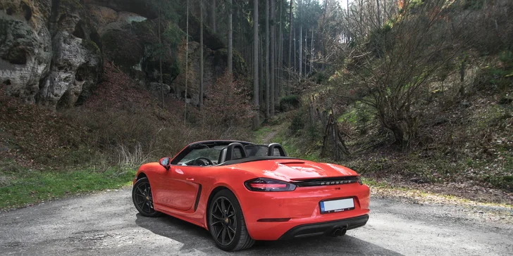 Jízda v Porsche na závodním okruhu SteelRing Třinec