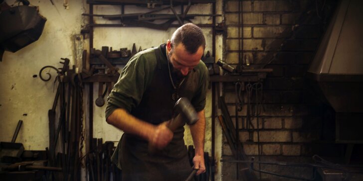 Kovářský workshop: Vyrobte podkovu, přívěsek nebo třeba nůž