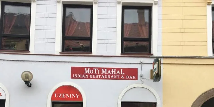 Indické menu pro 2 osoby: předkrm, hlavní chod i dezert dle výběru