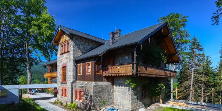 Krásy polských Krkonoš: hotel v bývalém hradu, polopenze a neomezený wellness