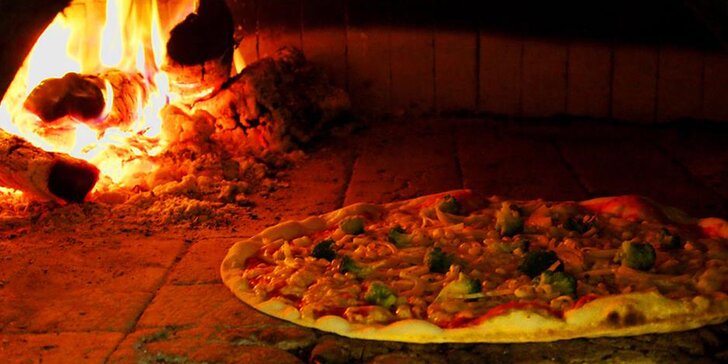 Pořádná italská pochoutka: téměř půlmetrová pizza podle výběru