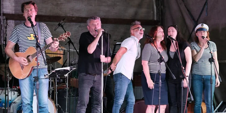 Vstup na letní koncert skupiny Waldovy Matušky v Českém ráji pro 1 i 2 osoby