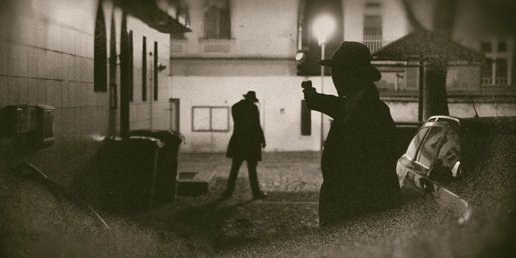 Hra Mafiáni v Děčíně je vhodná pro začínající únikovkáře, rodiny s dětmi, partičku nadšenců a pro všechny, kdo chtějí zažít netradiční procházku po svém oblíbeném městě.