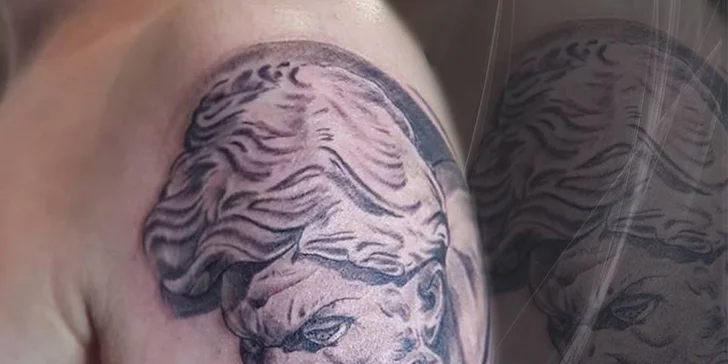 Nové tetování od tatéra Quang Anh z DA Ink u náměstí Jiřího z Poděbrad